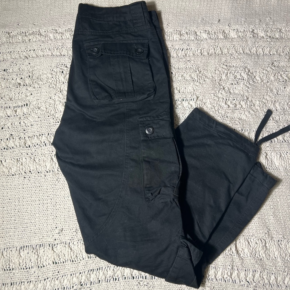 BLACK CARGO PANTS